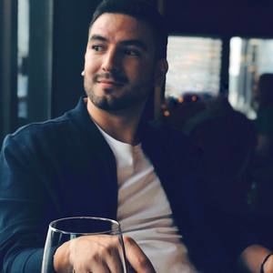 Meet your Posher, Andrés